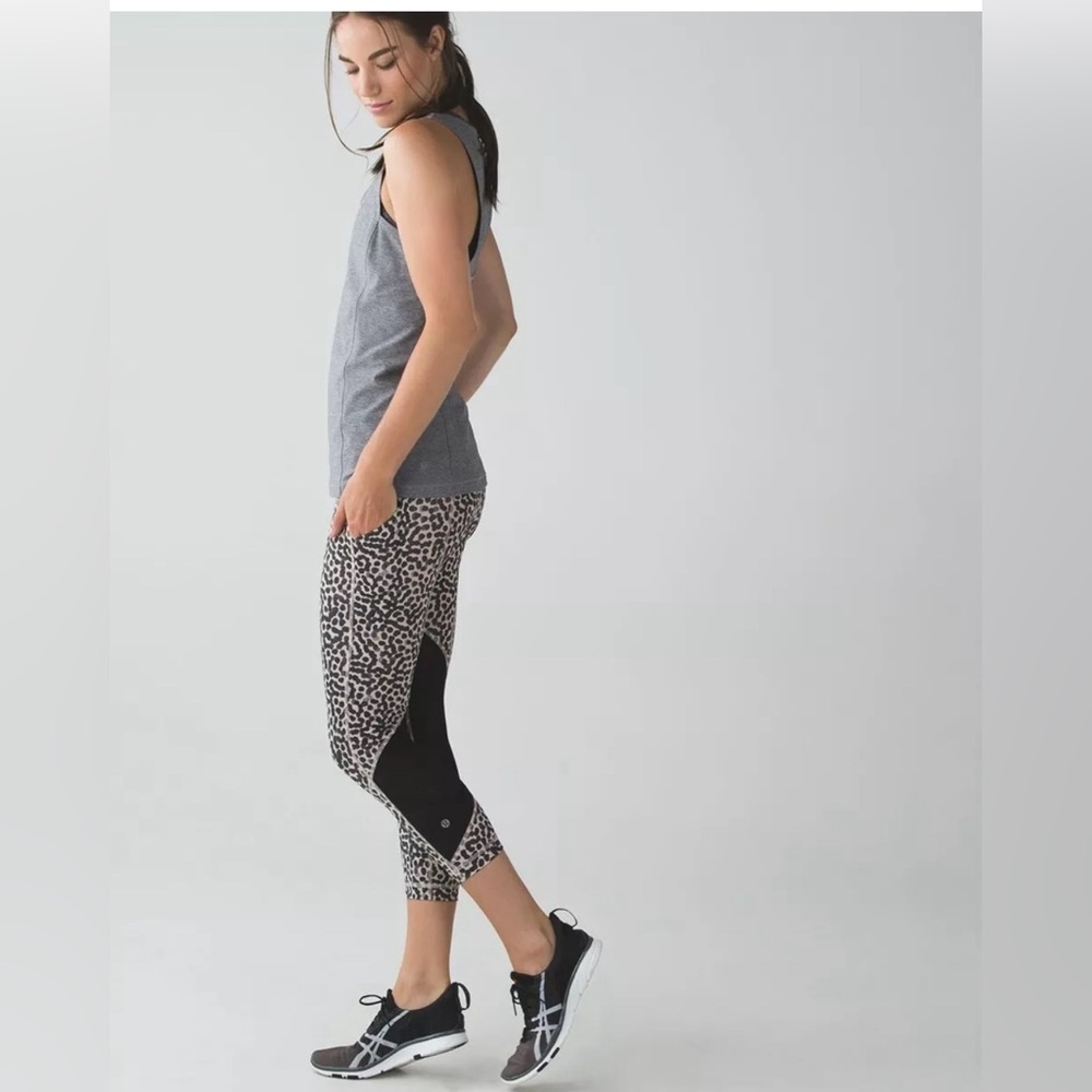 Lululemon pace rival crop mid rise leggings size 6 - Picture 11 of 11